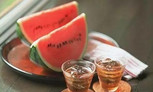 晚上吃白瓜会胖吗,增肥还是瘦身？揭秘真相