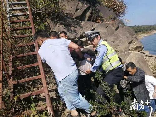 吃瓜群众在河边见义勇为,吃瓜群众化身英雄，守护生命安全